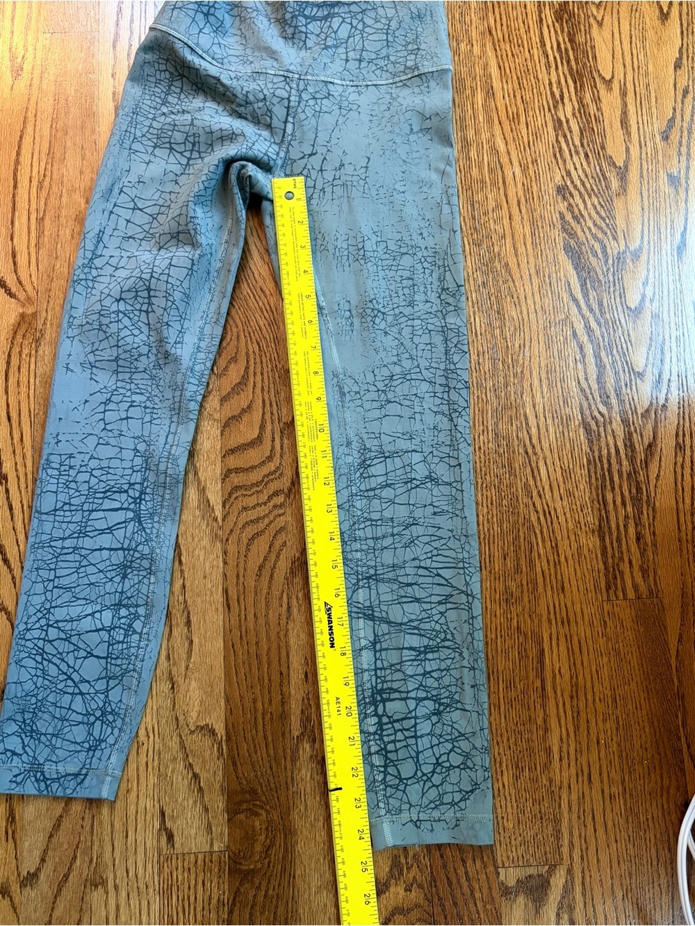 Lululemon Wunder Under 25” Leggings Gray Black Crackle Print High Rise Yoga - 4 - Picture 8 of 8